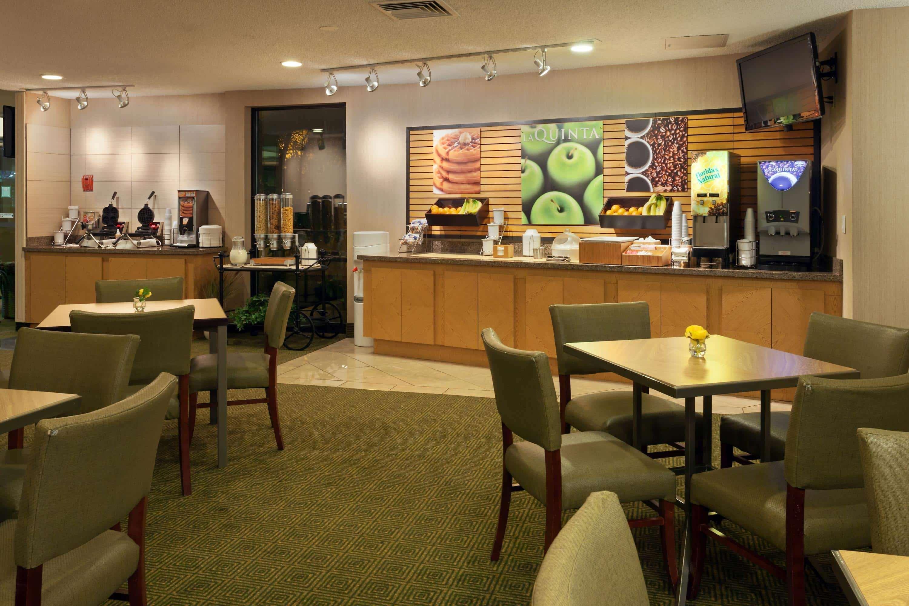 La Quinta By Wyndham Seattle Sea-Tac Airport Ξενοδοχείο SeaTac Εξωτερικό φωτογραφία